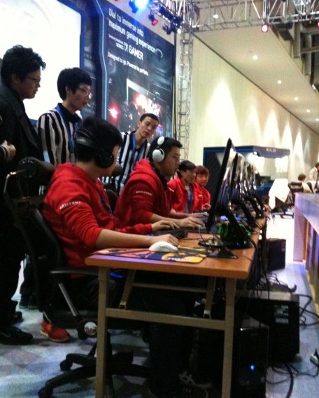 它更是对健 它更是对健